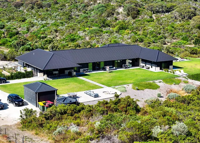 Private Villa: Stony Rise Lodge